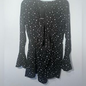 Adorable nasty gal star romper with tie opening in front! Us size 6